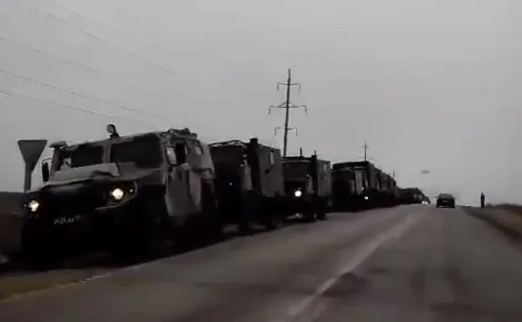 Военную технику снова перегоняют в Крыму