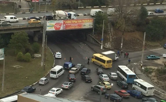 Выяснилось, что в ДТП с мусоровозом погиб мужчина