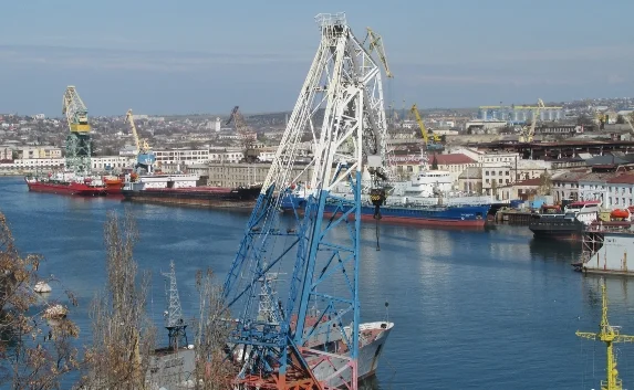 Порту Севастополь установили границы
