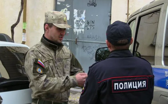 Дружинники «накрыли» бордель в центре Севастополя 