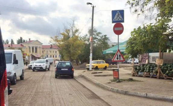 Улицу Частника ремонтируют в первую очередь для Меняйло?