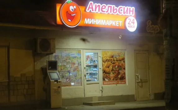 Алкоголь по ночам продают в магазинах, несмотря на запрет