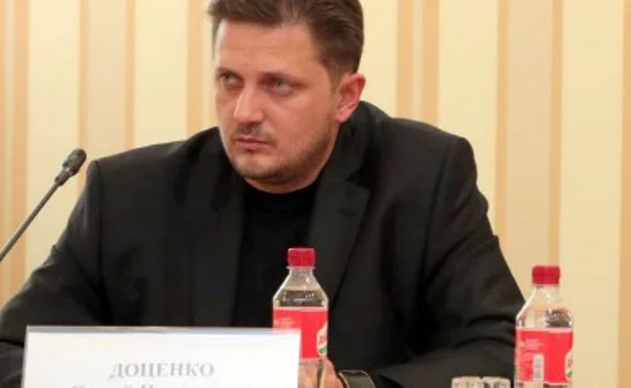 Зам Полонского обвиняется в злоупотреблении полномочиями