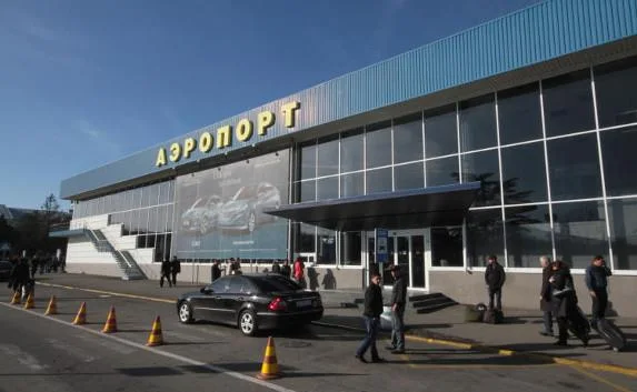Аэропорт Симферополя усилил меры безопасности