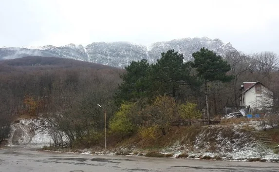 В крымских горах выпал первый снег