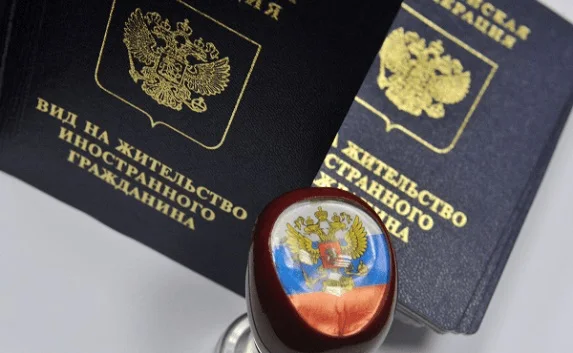 Депортированным из Крыма дадут льготный вид на жительство