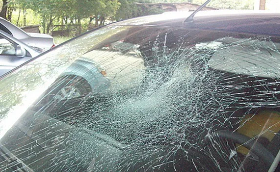 Балаклавский хулиган бил стёкла в автомобилях