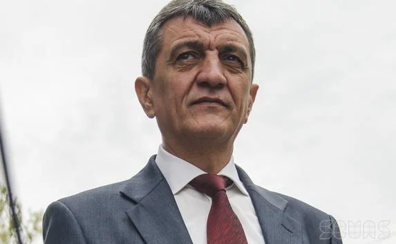 И тебя вылечат: Меняйло «направил» Ислямова к психиатру