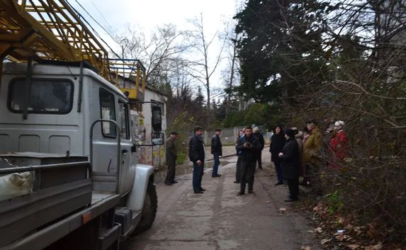 Жильцы с помощью угрозы добились включения света на Репина