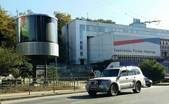 «Рекламная кастрюля» в Севастополе решила «взлететь» — видео