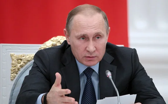 Путин поручил подать в суд на Украину при невыплате долга