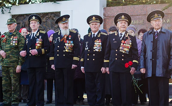 День Героев Отечества отметили в Севастополе — фоторепортаж