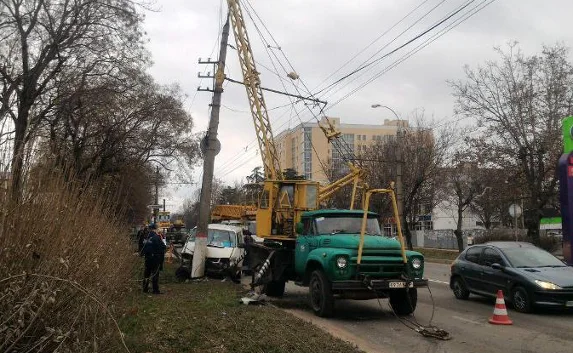 Симферополь три часа стоял в пробке из-за крупной аварии