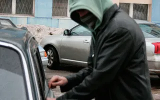 Ноутбук и планшет стали добычей автовора в Севастополе