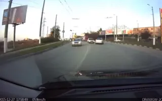 Пьяный лихач протаранил машину на встречной полосе 