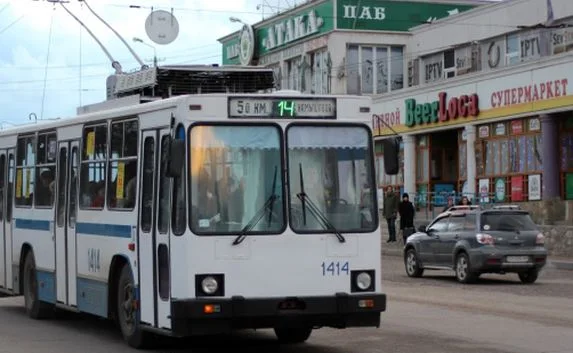 Авария на Студгородке остановила троллейбусы, которых и так мало