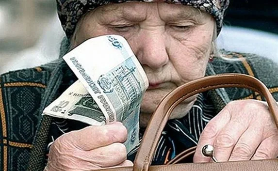 Мошенники «разводят» стариков, предлагая убрать плесень в квартире