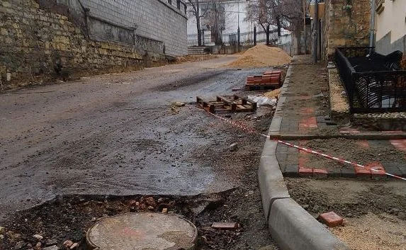 Тротуары на улице Воронина сократили на треть