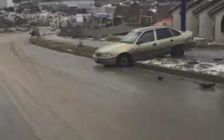 Последствия аварии на спуске к авторынку в Севастополе. Видео