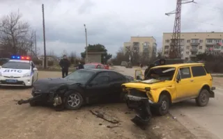 «Нива» вылетела на «встречку», протаранив «Хонду» на Жидилова