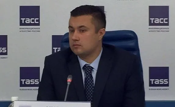 Экс-секретарь Меняйло стал представителем правительства города