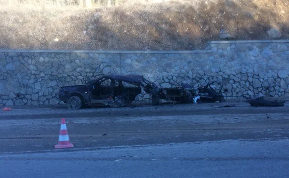 Жуткое ДТП на Ангарском перевале: два авто «всмятку»