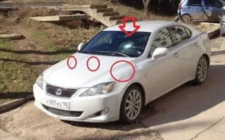 Автомобиль Lexus в Севастополе «изрубили» топором