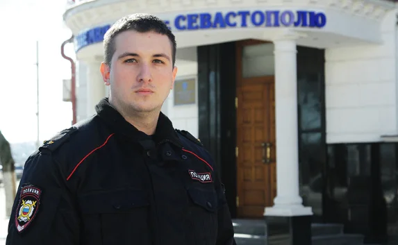 Севастопольский участковый спас жизнь пожилой женщине
