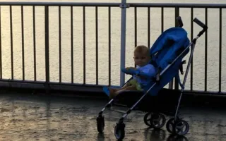 Водитель 16-й маршрутки выгнал из салона молодую мать с коляской