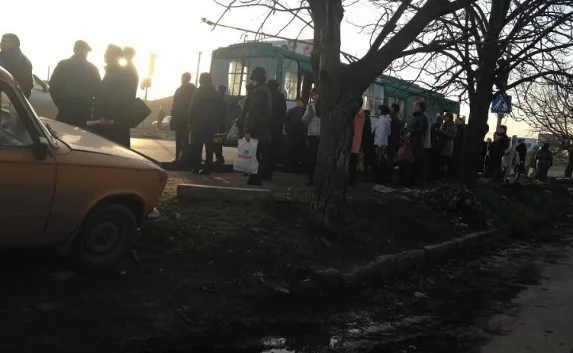 В Крыму дверь троллейбуса не выдержала «наплыва» пассажиров