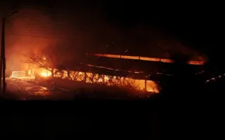 На Учкуевке ночью сгорел бар 