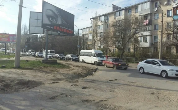 Ремонт дороги на «Остряках» спровоцировал пробку