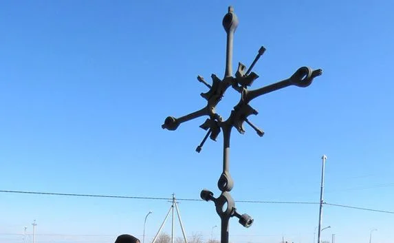 Под Севастополем вандалы покусились на православную святыню 