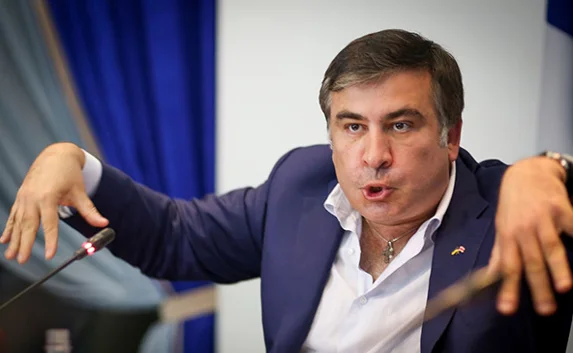 Саакашвили чуть не подрался с чиновником из-за его яхты в Крыму