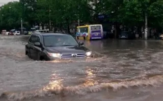 Симферополь и Балаклаву затопило дождём