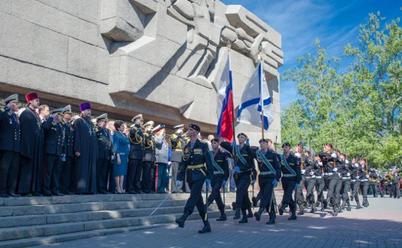 Парад Победы состоялся в Севастополе. Фоторепортаж