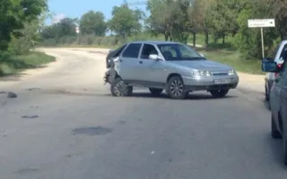 На «Дергачах» авария: Два авто «покусали» друг друга
