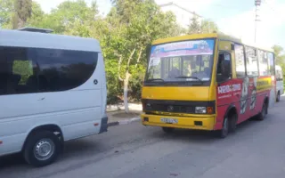В погоне за пассажирами: «Богдан» врезался в «топик»
