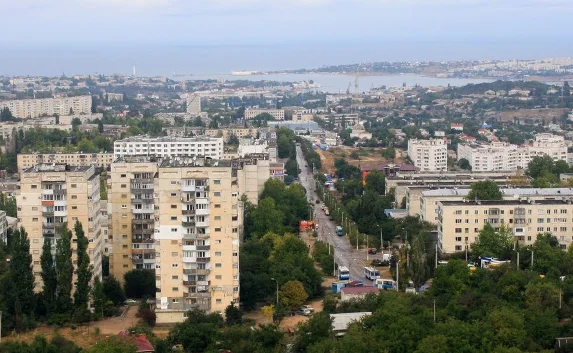 Жильцы дома на проспекте Победы «захватили» общий балкон