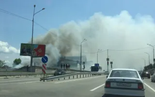 В Севастополе горел мебельный склад