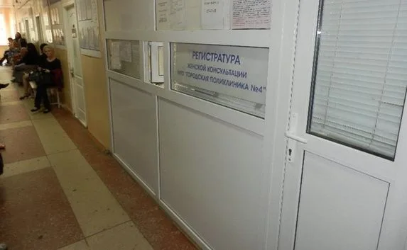 Антисанитария в женской консультации поразила жену военного