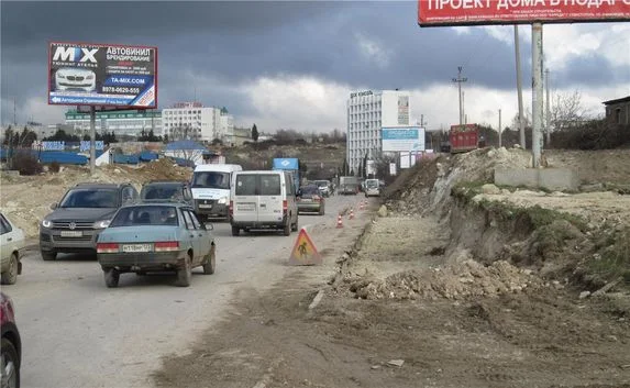 Как по минному полю или как проехать вдоль авторынка Севастополя