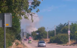 Огромные клубы дыма над Дергачами: загорелась свалка