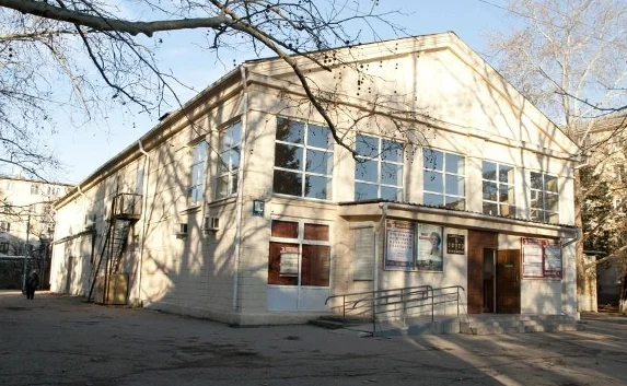 Подрядчик присвоил деньги при ремонте Севастопольского ТЮЗ