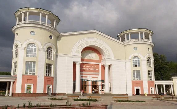 Представителя арендатора «Дома кино» обвиняют в попытке взятки