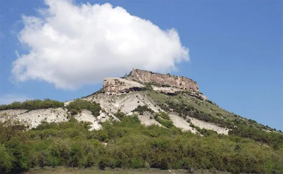 ​Волонтеры призывают очистить крымские памятники культуры