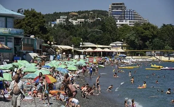 Украинские диверсанты не смогли повлиять на поток туристов в Крыму