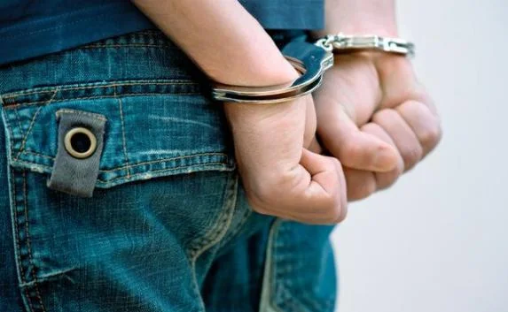 В Крыму будут судить школьника, убившего беременную подругу
