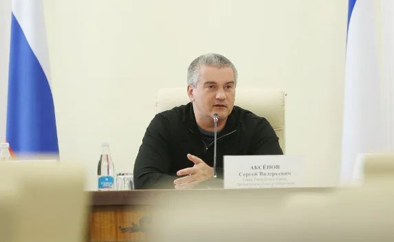 Аксёнов поручил ускорить приватизацию жилья в Крыму