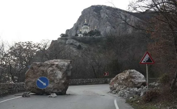 Названы самые опасные участки крымских дорог
